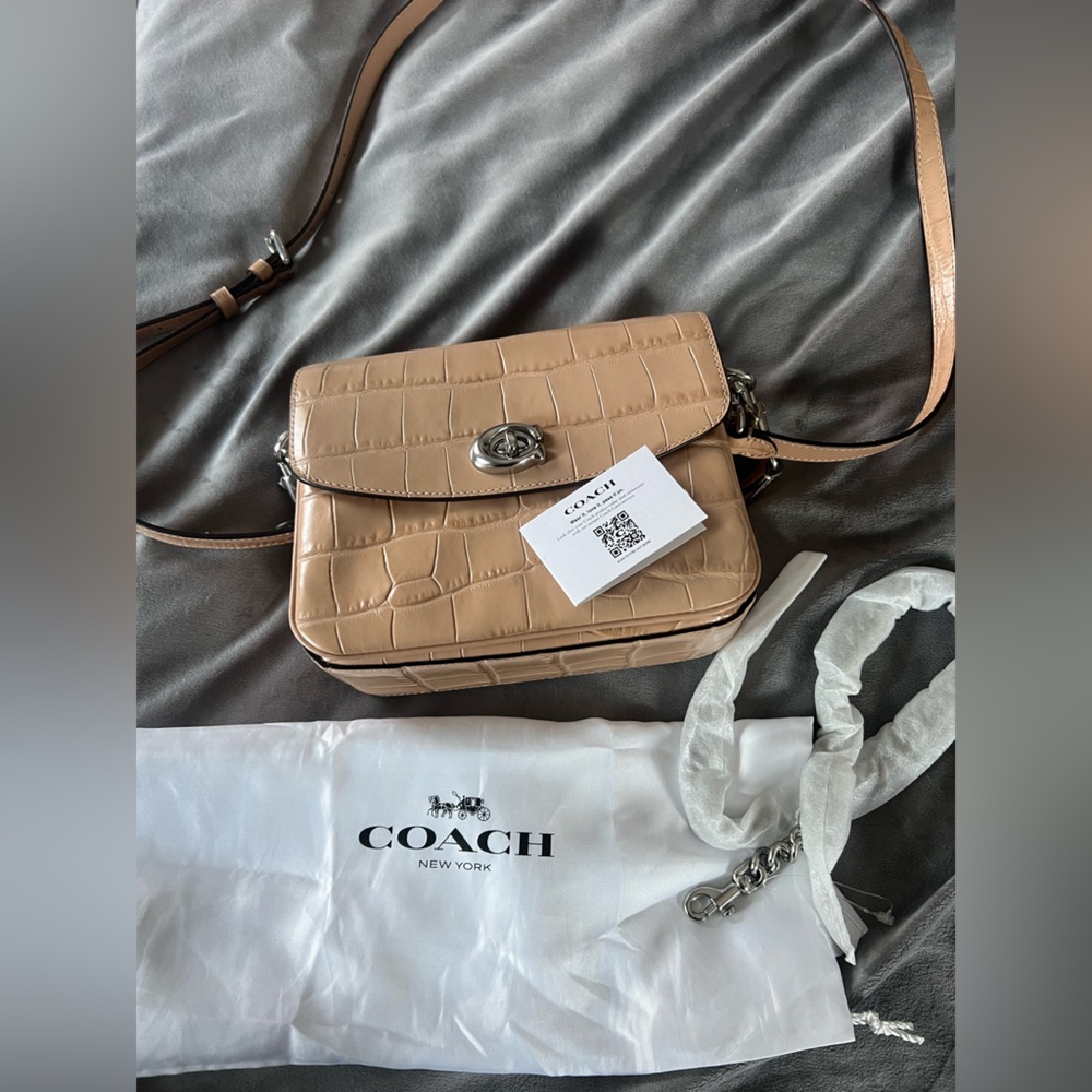 Coach Cassie Cross body bag - Picture 6 of 11